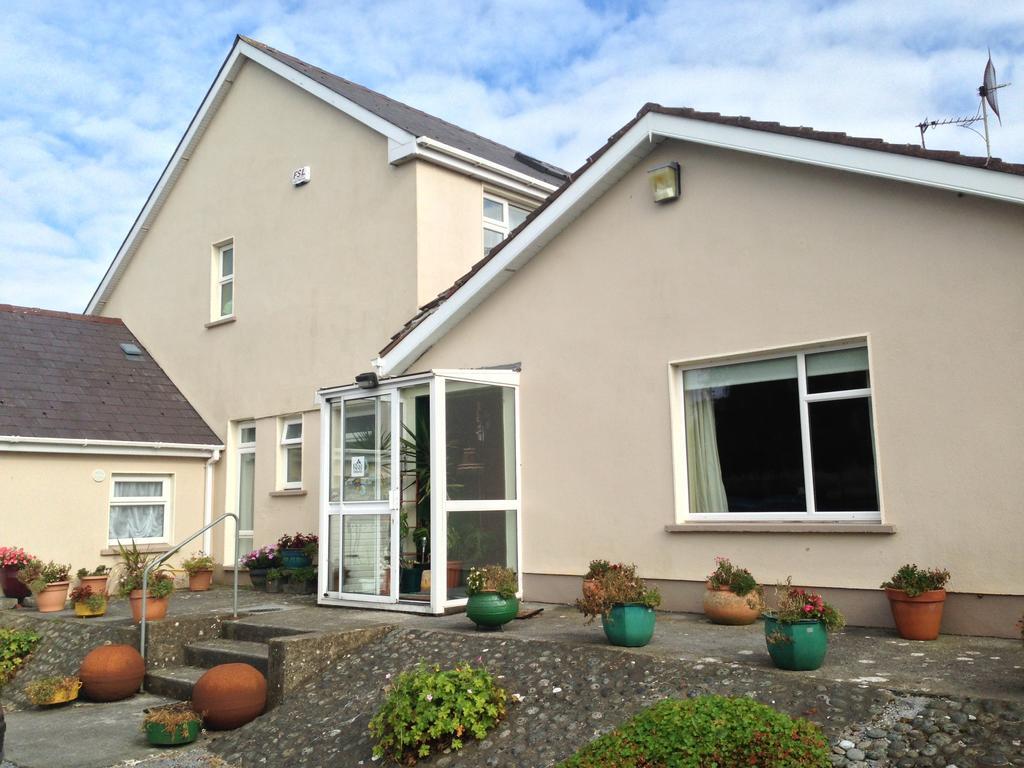 An Gleann Accommodation Milltown Malbay Exterior photo